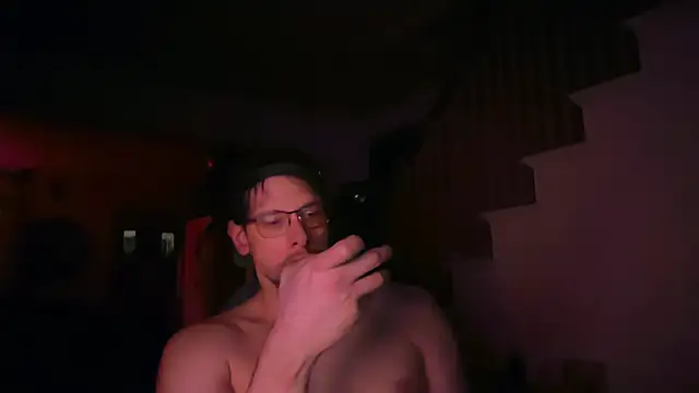 MasterDaddyCool online show from May 12, 2026, 8:43 am