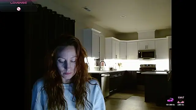 Snapshot of AnneNay chatting on March 3, 2026, 3:46 am AnneNay online show from March 3, 2026, 3:46 am