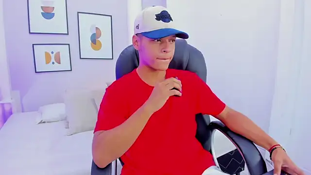 Snapshot of Ricky_Owens1 chatting on November 7, 2025, 8:35 pm Ricky Owens1 online show from November 7, 2025, 8:35 pm