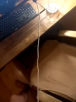 Snapshot of Endriuu09 chatting on December 17, 2025, 11:54 pm Endriuu09 online show from December 17, 2025, 11:54 pm