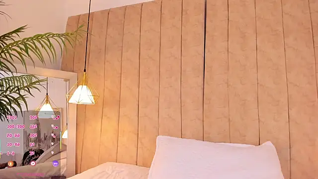 Snapshot of Anantaa_ chatting on November 17, 2025, 11:36 am Anantaa online show from November 17, 2025, 11:36 am