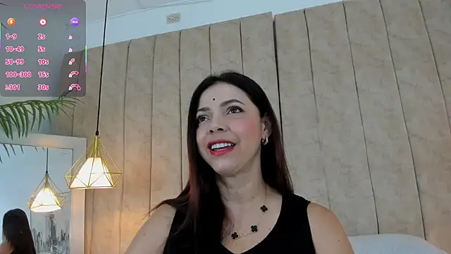 Snapshot of Anantaa_ chatting on October 6, 2025, 11:44 am Anantaa online show from October 6, 2025, 11:44 am