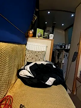 Snapshot of ladyboatlady chatting on November 18, 2025, 6:50 am ladyboatlady online show from November 18, 2025, 6:50 am