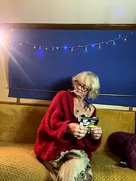 Snapshot of ladyboatlady chatting on December 16, 2025, 7:12 am ladyboatlady online show from December 16, 2025, 7:12 am