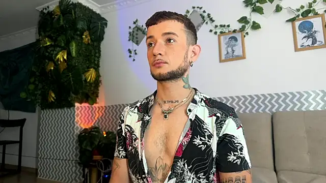 Neythancooper online show from November 20, 2025, 12:50 pm