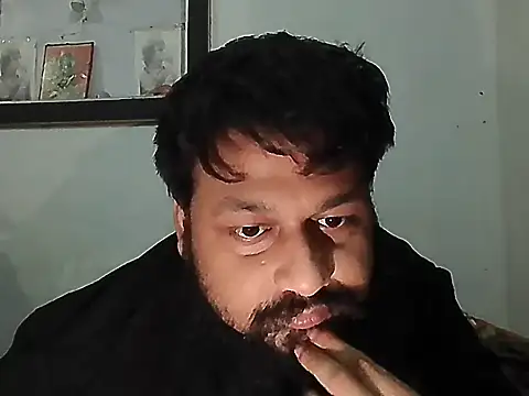 Snapshot of Dollseye chatting on November 18, 2025, 7:28 pm Dollseye online show from November 18, 2025, 7:28 pm