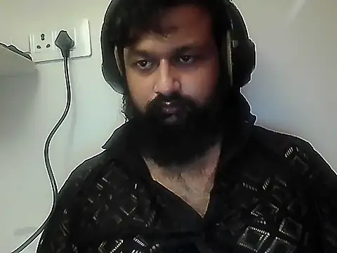 Snapshot of Dollseye chatting on September 14, 2025, 4:07 pm Dollseye online show from September 14, 2025, 4:07 pm