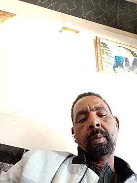 Snapshot of Bob_black chatting on March 20, 2026, 10:49 am Bob black online show from March 20, 2026, 10:49 am