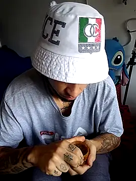 Tattoboy19cm online show from March 2, 2026, 3:08 pm