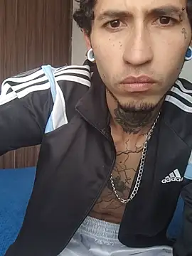 Snapshot of Tattoboy19cm chatting on November 23, 2025, 7:02 pm Tattoboy19cm online show from November 23, 2025, 7:02 pm