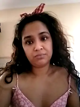 cute indianxo online show from February 12, 2026, 6:35 am