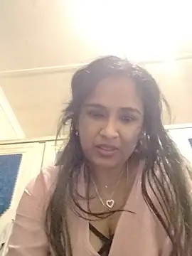 Snapshot of cute_indianxo chatting on July 13, 2026, 7:46 pm cute indianxo online show from July 13, 2026, 7:46 pm