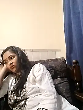 cute indianxo online show from February 20, 2026, 10:01 pm