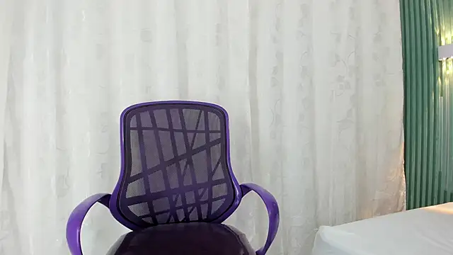 Snapshot of Shirly_cooper_ chatting on November 20, 2025, 9:58 pm Shirly cooper online show from November 20, 2025, 9:58 pm