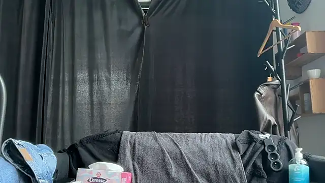 GiuliaDollx online show from September 10, 2025, 2:27 pm