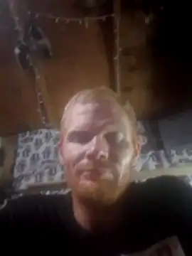 Snapshot of ed31devall chatting on March 26, 2026, 5:17 am ed31devall online show from March 26, 2026, 5:17 am