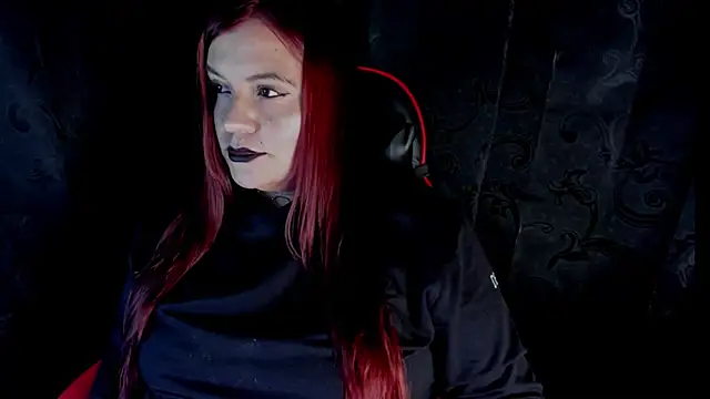 Snapshot of Moon_Dark520 chatting on February 13, 2026, 2:22 am Moon Dark520 online show from February 13, 2026, 2:22 am