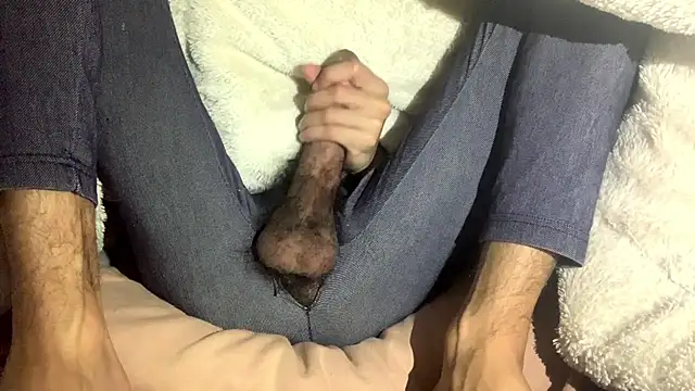 Snapshot of BouncySubsidy chatting on November 25, 2025, 2:56 am BouncySubsidy online show from November 25, 2025, 2:56 am