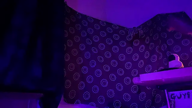 DjDiCKmannOnE online show from February 25, 2026, 11:15 pm