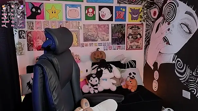 Yuhwan  online show from October 28, 2025, 7:46 pm