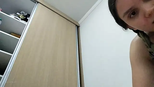 isabelly08ty online show from October 23, 2025, 3:05 am