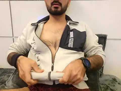 Snapshot of mlove902 chatting on December 21, 2025, 7:37 pm mlove902 online show from December 21, 2025, 7:37 pm