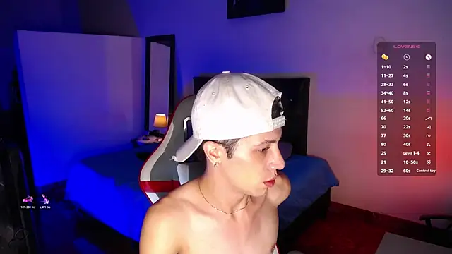 Snapshot of santiago_cutex chatting on July 17, 2026, 11:51 am santiago cutex online show from July 17, 2026, 11:51 am