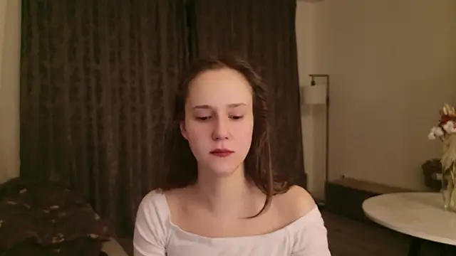 LucyRose3 online show from February 12, 2026, 4:34 am