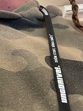 Snapshot of SwingWingWomanSweden chatting on September 23, 2025, 6:48 pm SwingWingWomanSweden online show from September 23, 2025, 6:48 pm