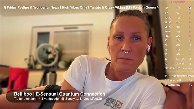 Snapshot of SwingWingWomanSweden chatting on September 13, 2025, 9:04 pm SwingWingWomanSweden online show from September 13, 2025, 9:04 pm