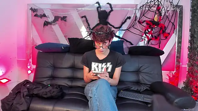 Snapshot of Soro_Lovelyboy chatting on October 14, 2025, 5:41 am Soro Lovelyboy online show from October 14, 2025, 5:41 am