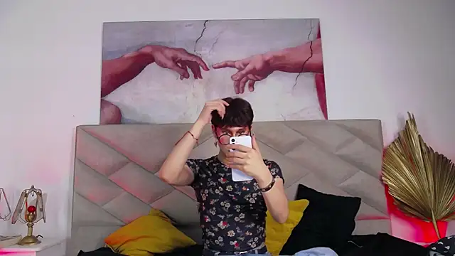 Snapshot of Soro_Lovelyboy chatting on September 13, 2025, 2:55 am Soro Lovelyboy online show from September 13, 2025, 2:55 am