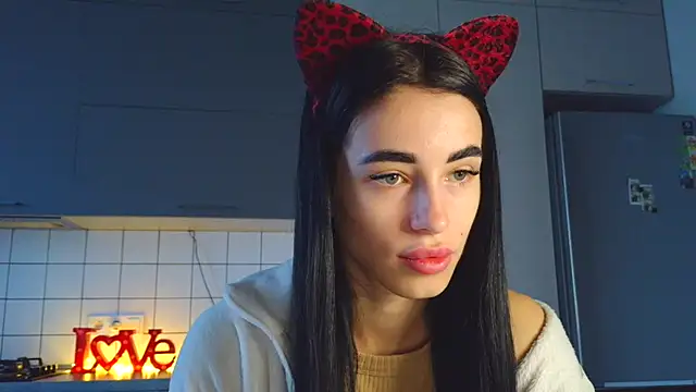 Snapshot of EvaMelnik chatting on October 5, 2025, 3:03 pm EvaMelnik online show from October 5, 2025, 3:03 pm