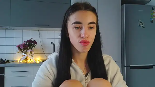 Snapshot of EvaMelnik chatting on September 10, 2025, 1:10 pm EvaMelnik online show from September 10, 2025, 1:10 pm