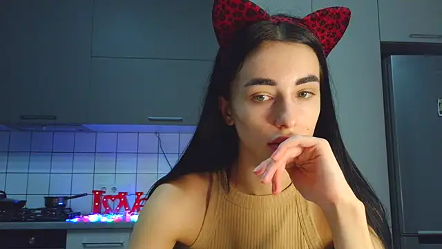 Snapshot of EvaMelnik chatting on October 28, 2025, 3:55 pm EvaMelnik online show from October 28, 2025, 3:55 pm