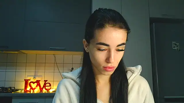 Snapshot of EvaMelnik chatting on October 1, 2025, 3:38 pm EvaMelnik online show from October 1, 2025, 3:38 pm