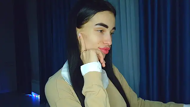 Snapshot of EvaMelnik chatting on November 15, 2025, 6:01 pm EvaMelnik online show from November 15, 2025, 6:01 pm