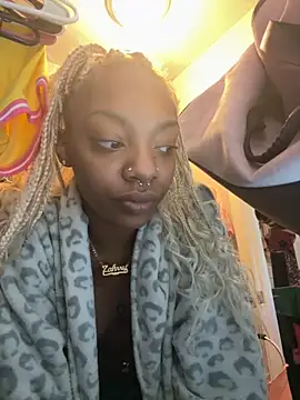 zanaaluvv online show from October 15, 2025, 4:15 pm