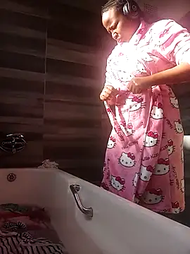 Young Slut21 online show from November 9, 2025, 5:00 am