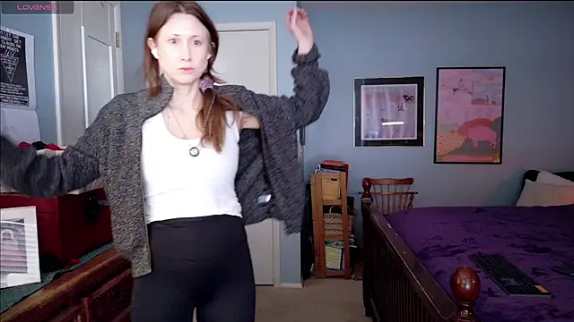 MommyGoddessL online show from February 18, 2026, 2:57 pm