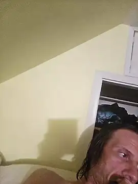 Snapshot of Danny19867 chatting on October 10, 2025, 3:18 am Danny19867 online show from October 10, 2025, 3:18 am