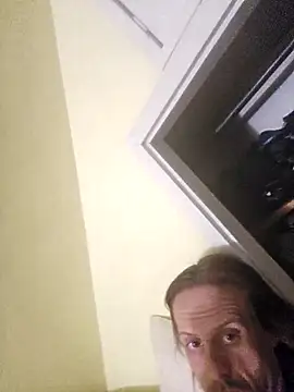 Snapshot of Danny19867 chatting on October 17, 2025, 3:32 am Danny19867 online show from October 17, 2025, 3:32 am