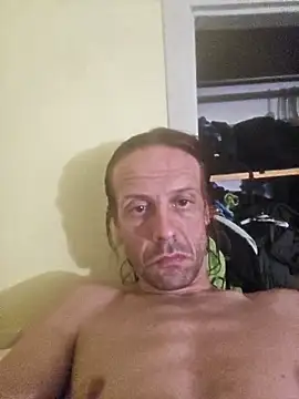 Snapshot of Danny19867 chatting on October 18, 2025, 3:08 am Danny19867 online show from October 18, 2025, 3:08 am