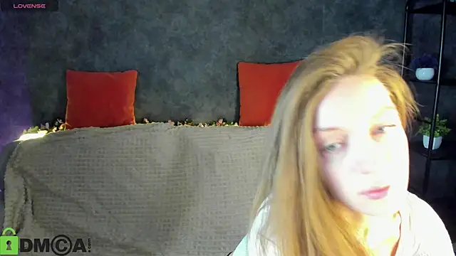 Agnes Wells online show from April 26, 2026, 1:14 am