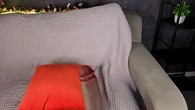 Agnes Wells online show from April 28, 2026, 2:27 am