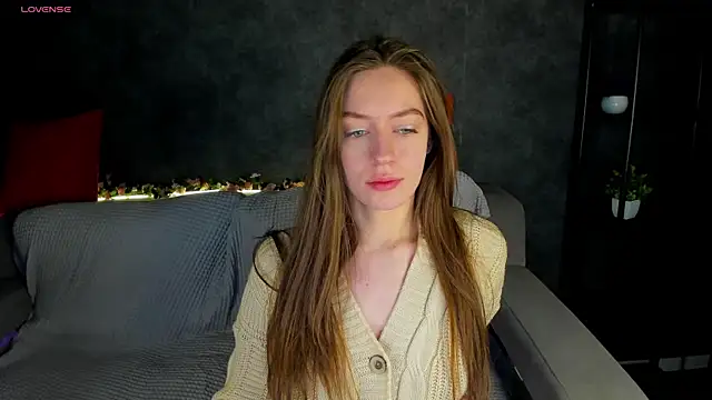 Agnes Wells online show from April 28, 2026, 1:04 am