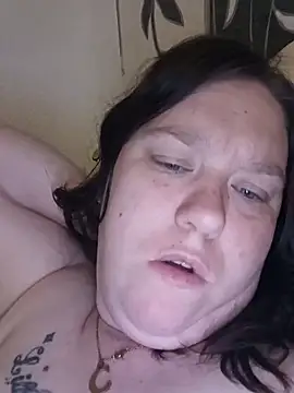 Feuchtekitty92xh online show from October 13, 2025, 5:14 pm