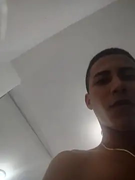 Snapshot of Davig4 chatting on October 28, 2025, 11:47 pm Davig4 online show from October 28, 2025, 11:47 pm