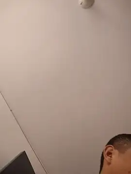 Snapshot of Davig4 chatting on October 30, 2025, 1:09 pm Davig4 online show from October 30, 2025, 1:09 pm