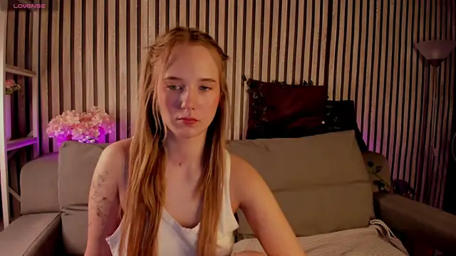 Casey Sweeet online show from April 17, 2026, 9:45 am